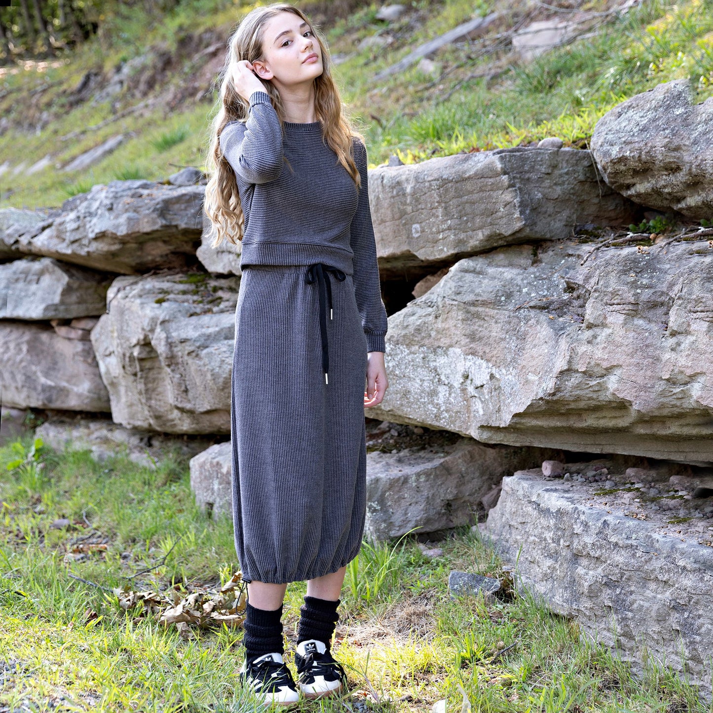 Textured Crop Sweater Grey Black